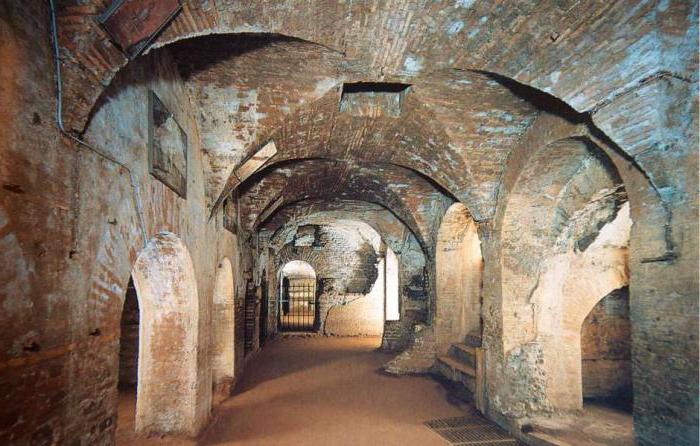 the catacombs of callixtus in Rome