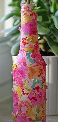 花瓶从一个玻璃瓶DIY剪纸
