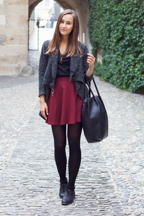 skirt Burgundy color what to wear