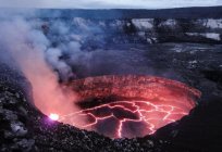 Feuerspeienden und ein gefährlicher Vulkan Kilauea