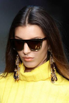Long earrings fashion jewelry
