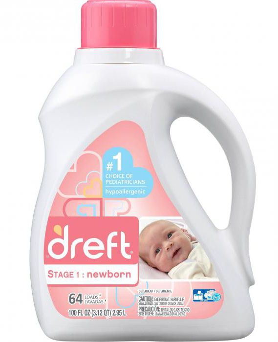 bebê de um detergente líquido