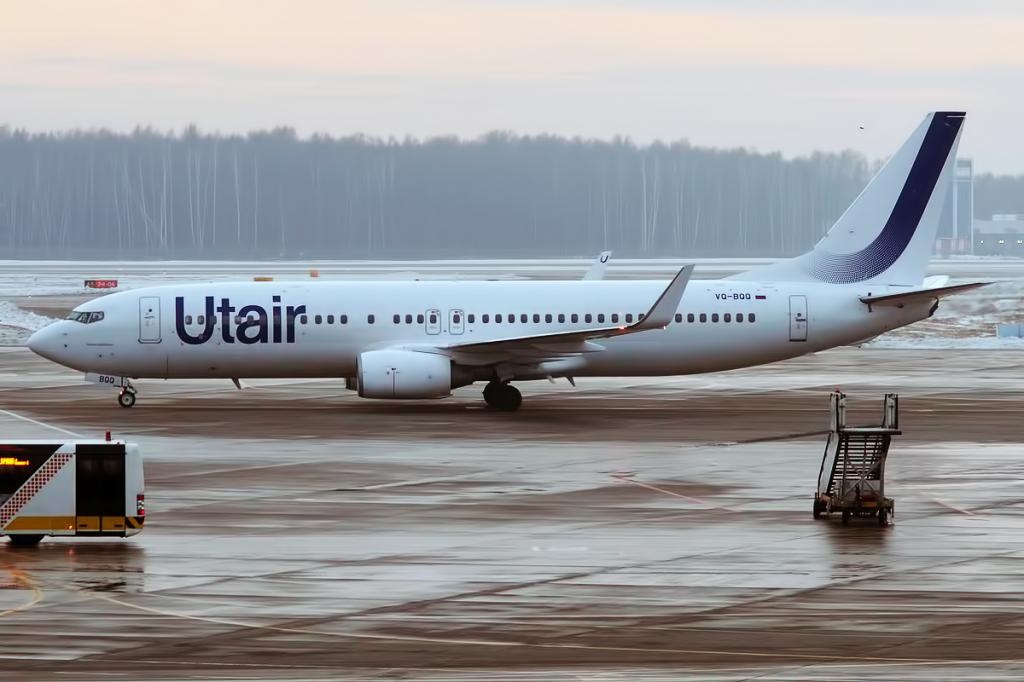 规则的行李运输的飞机UTair