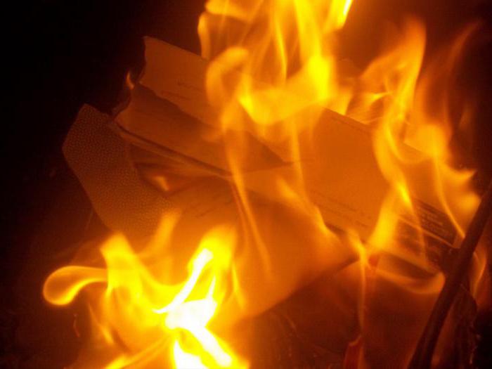 se quema la carta de pushkin análisis