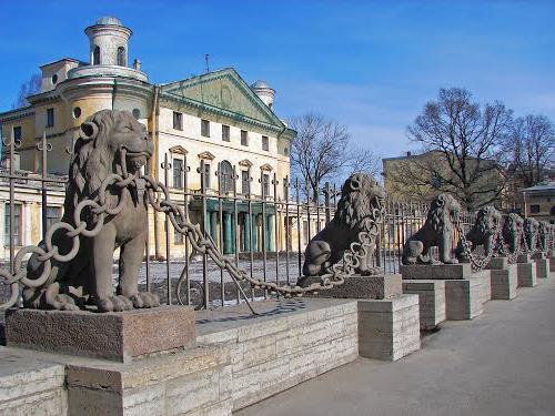 Sverdlovskaya embankment