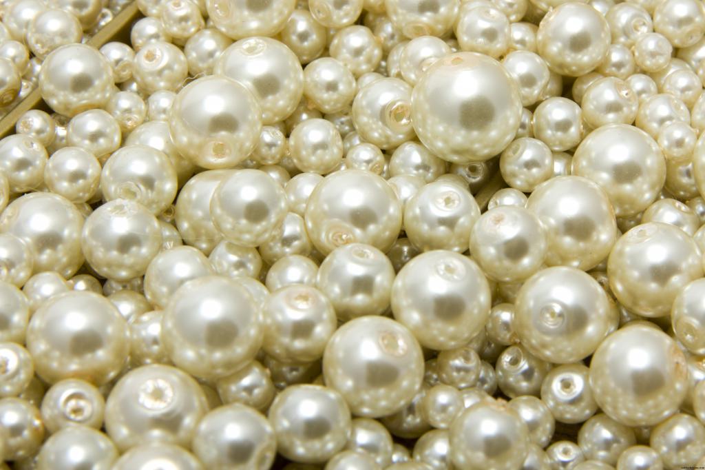 eine Streuung von Perlen