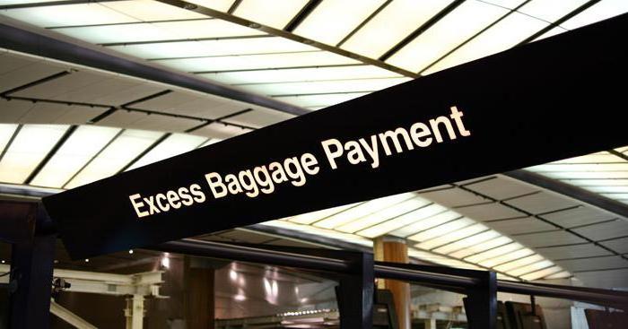 payment of Luggage at the airport s7