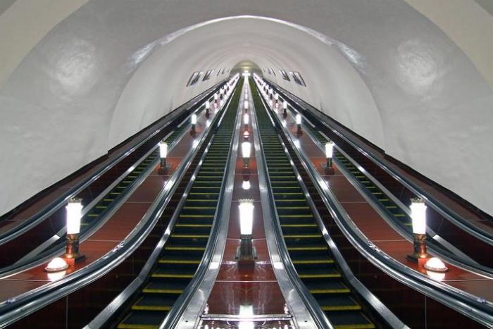 Kazan metro istasyonu Komsomolskaya çevre