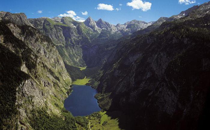 एक प्रसिद्ध सहारा झील पर königssee