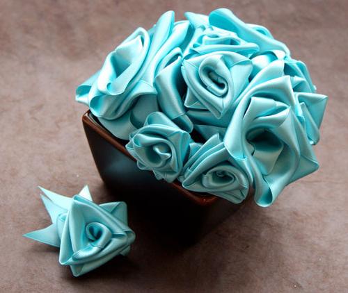master class flowers out of ribbon