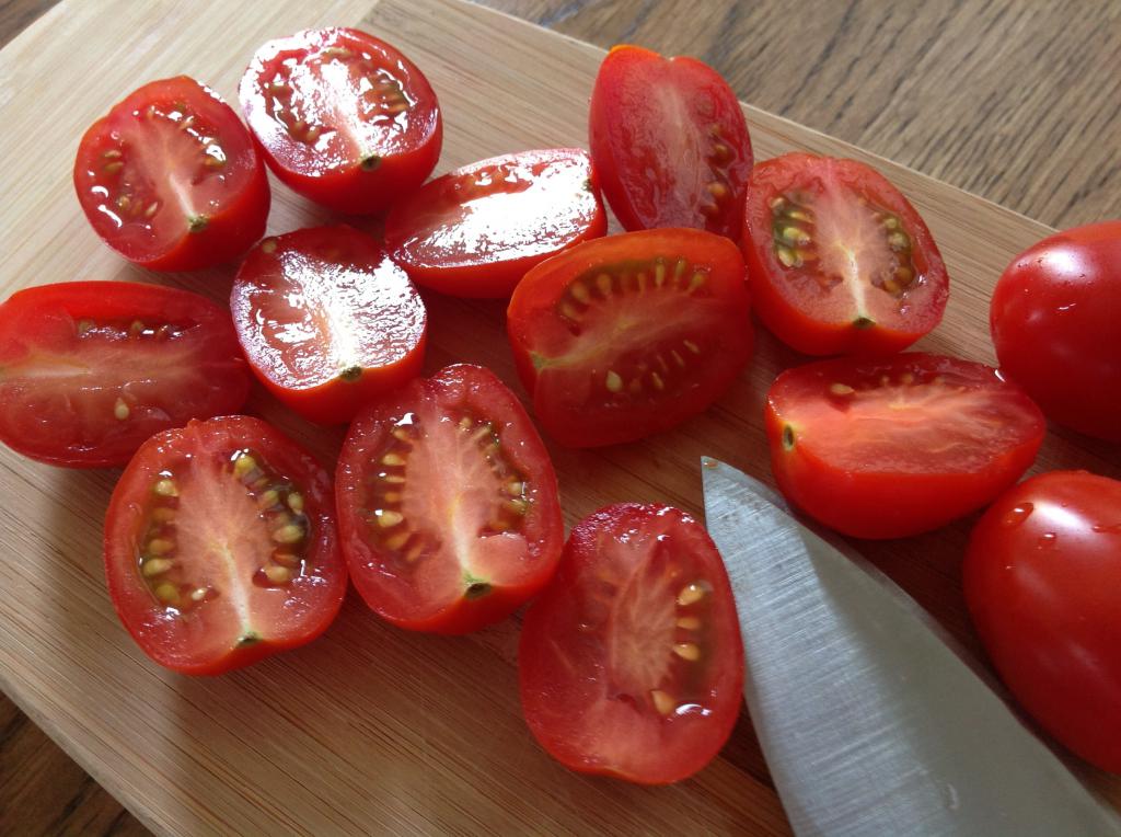 Pokrojone pomidory cherry