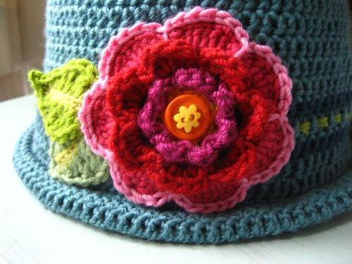 crocheted फूल