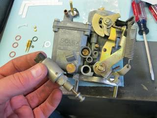 a pair of plunger injection pump photo