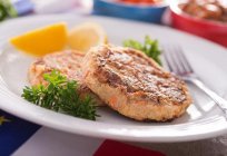 How to cook cutlets of salmon?