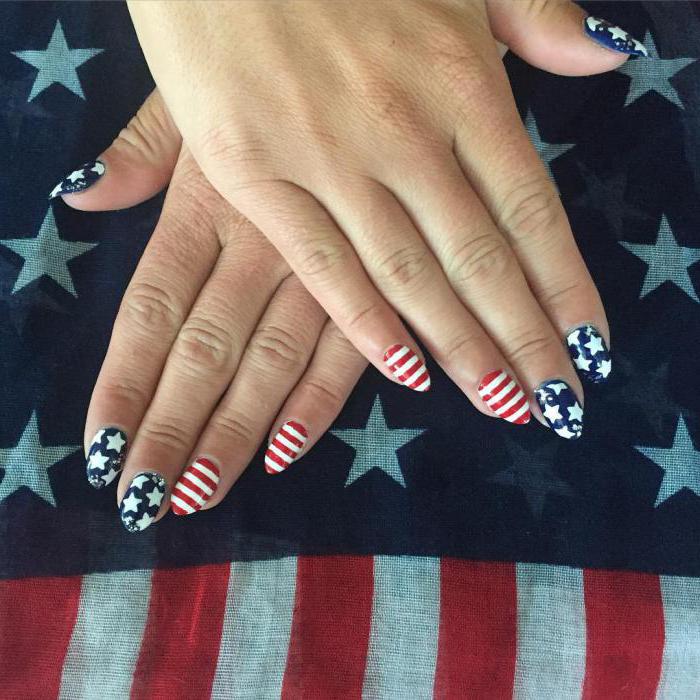American manicure on nails