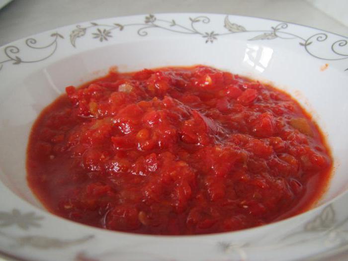seasoning for borscht for the winter from tomatoes
