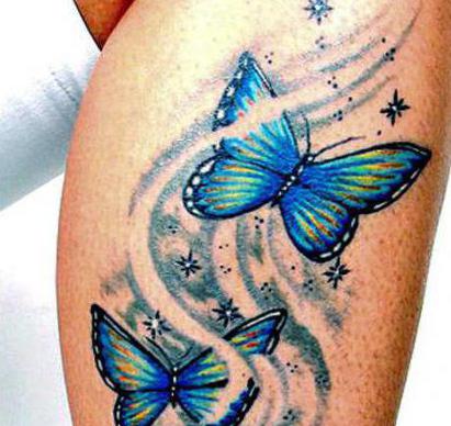 Schmetterlings-Tattoo auf dem Fuß-Foto