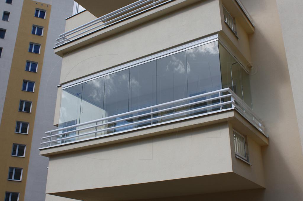 Зовнішня обробка балкона