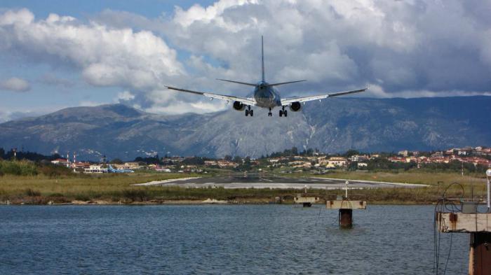 Aeroporto de corfu, grécia