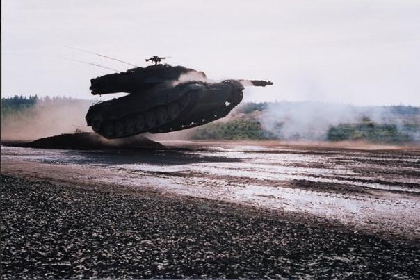 Леопард 2 танк