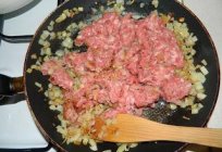 Pyszne i rumiany naleśnika z mięsem – szybko i łatwo