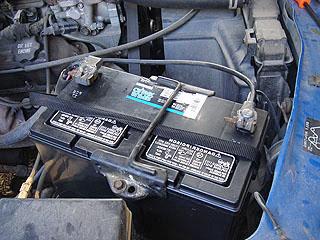 setting the battery on the car