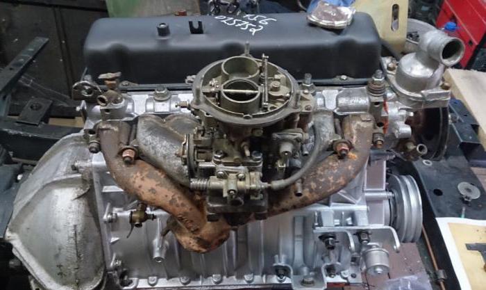 carburetor on the engine Gazelle 402
