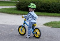 Children's Bicycle with handle from 1 to 3 years: description, reviews