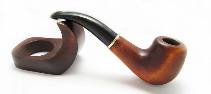 Smoking pipes out of briar