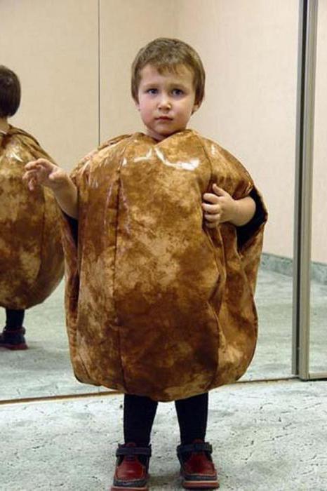 the costume of potatoes with their hands