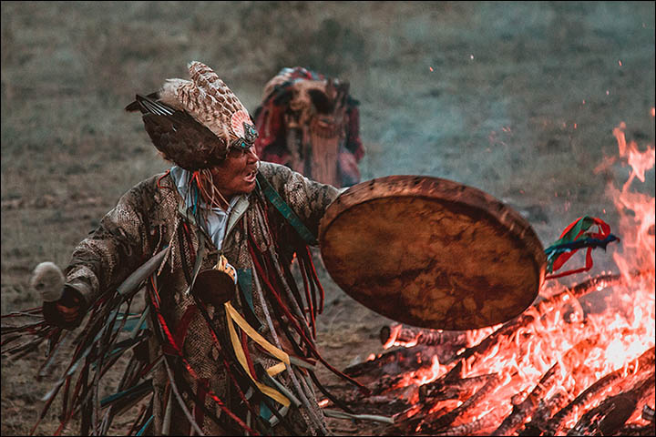 Танцы шамана