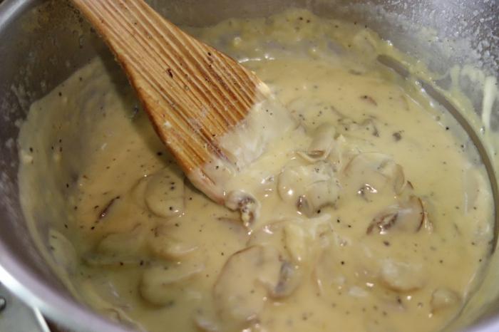 mushroom sauce frozen mushrooms with sour cream in multivarka