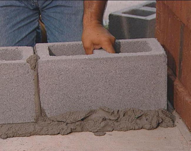 a tool for masonry of aerated concrete blocks