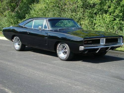 1969 dodge charger features