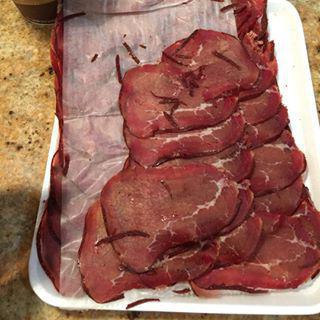 бастурма de carne de cerdo en el hogar como cocinar