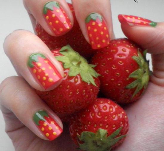 manicure z owocami