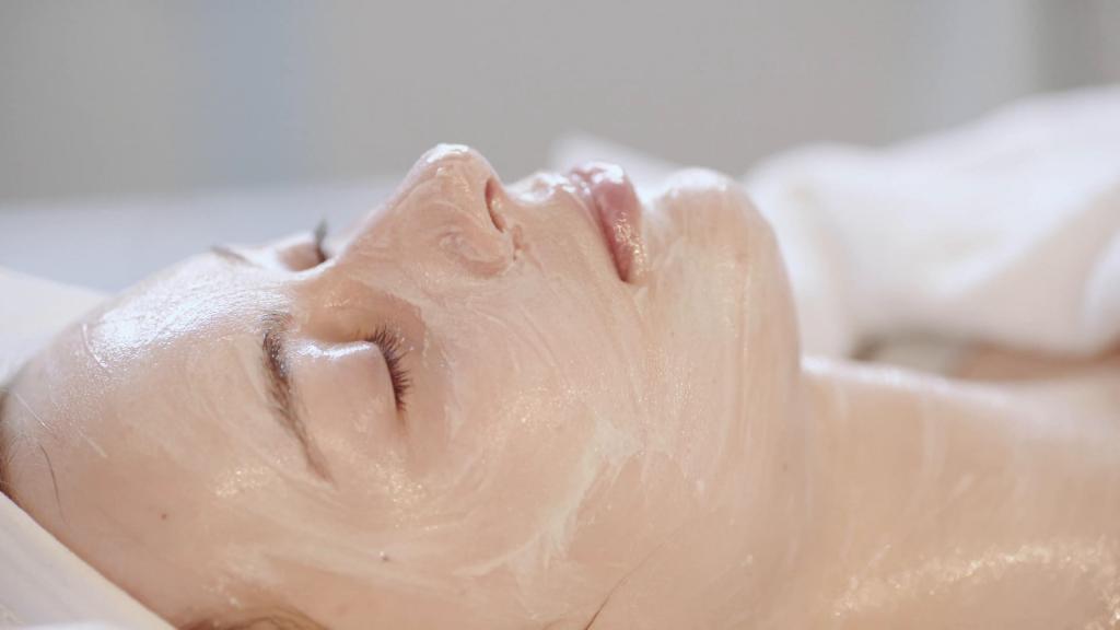 ultradźwiękowe oczyszczanie twarzy w salonie