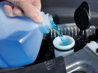 selection of winter washer fluid
