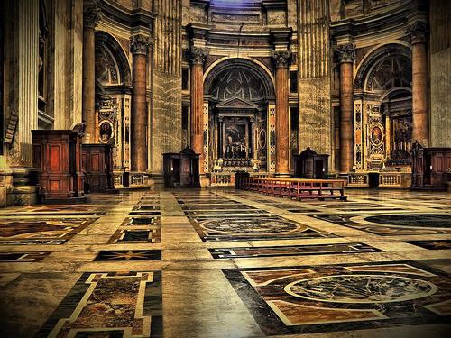 サンピエトロ大聖堂があり写真