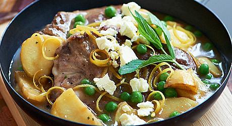 How to cook the lamb with potatoes