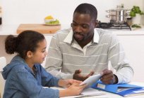 Domowe nauczanie w szkole - co to jest? Szkolenie indywidualne w domu