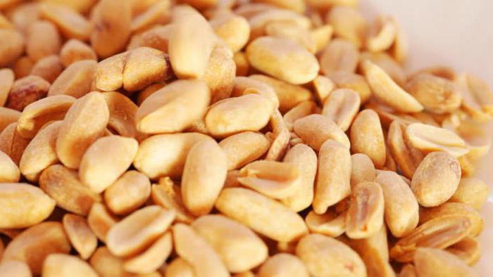 o valor nutritivo de amendoim cru