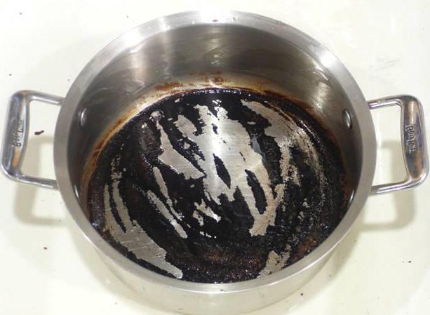 Wie zu reinigen Sie die Pfanne vom пригоревшего Stau