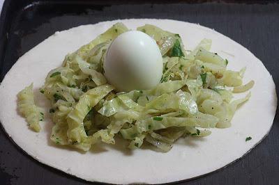 filler pie with cabbage and egg