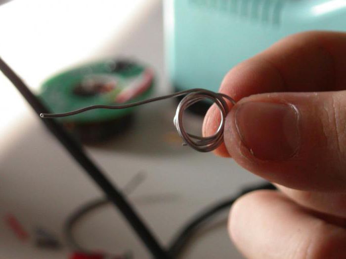 How to make a soldering iron from a battery powered