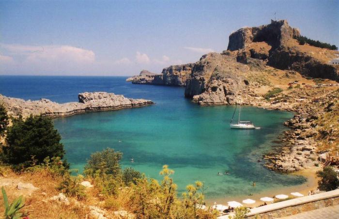 ¿qué mar baña grecia