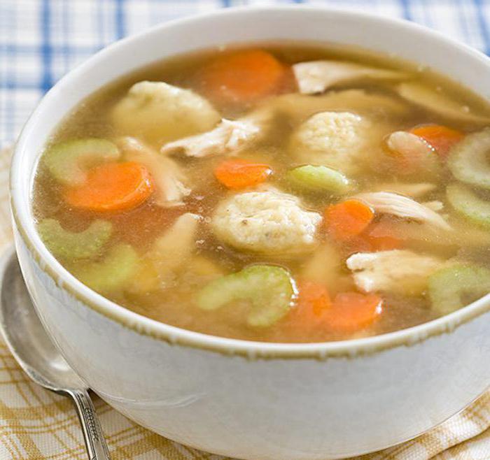 zupa z чесночными kluskami