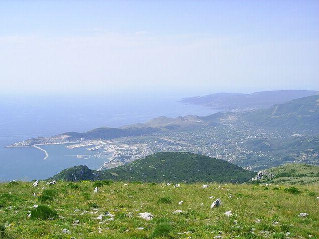 城的酒吧在黑山的景点