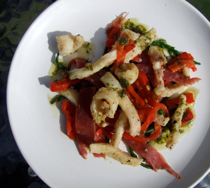 Salat aus Tintenfisch mit Foto