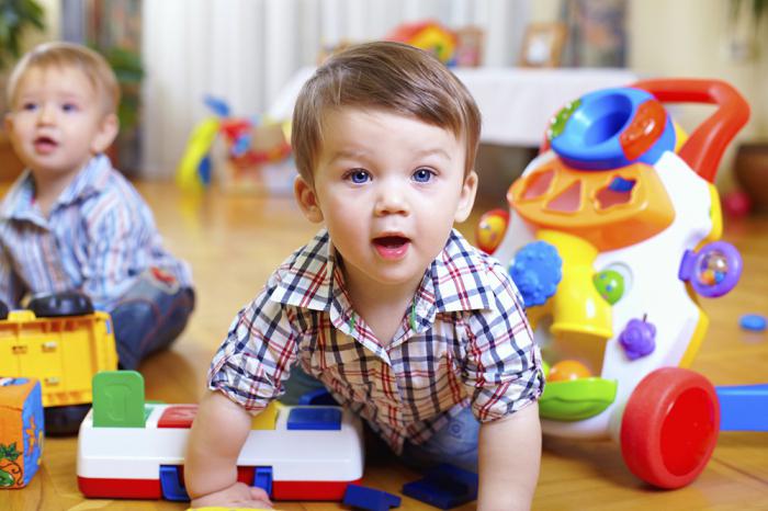 sensorische Entwicklung von Kindern jüngeren Alters
